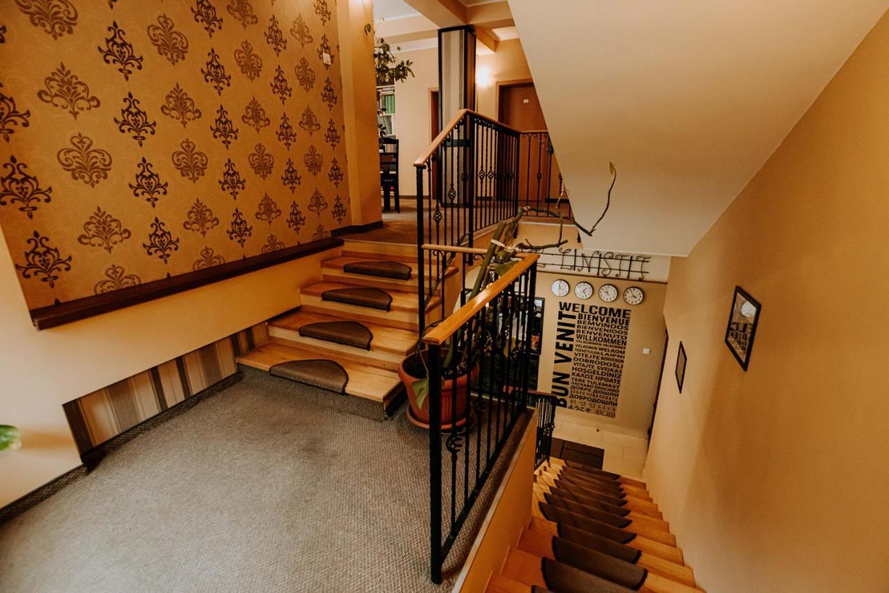 Guest House Lacul Linistit Menyháza Kültér fotó